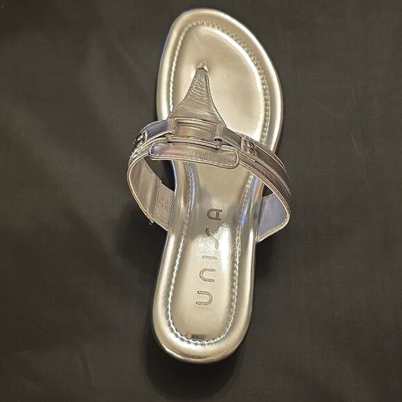 BRAND NEW UNISA METALLIC MULE THONG WOMEN'S SANDALD - Picture 7 of 15